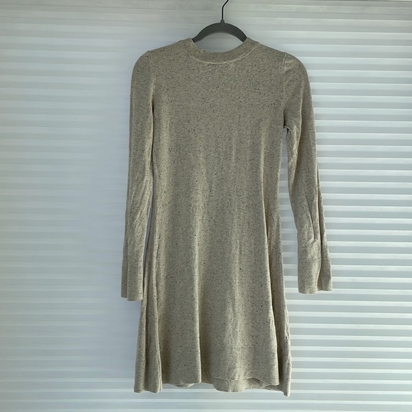 VETTA Haven Capsule Sweater Dress - Picture 3 of 3